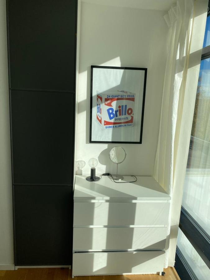 Exclusive 2 Level Etage Next To Arlanda-City Metro 스톡홀름 외부 사진